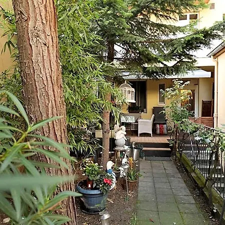 Ξενοδοχείο Am Ehrenhof 2*