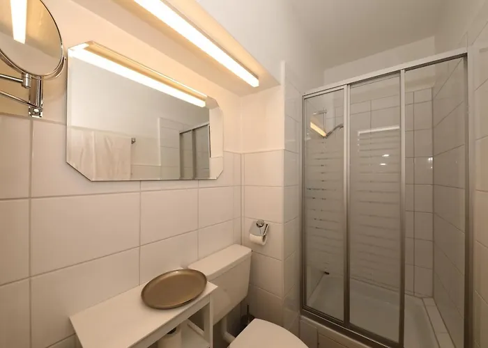 アム エーレンホフ 2* デュッセルドルフ