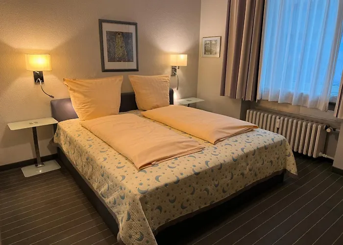 Am Ehrenhof Düsseldorf