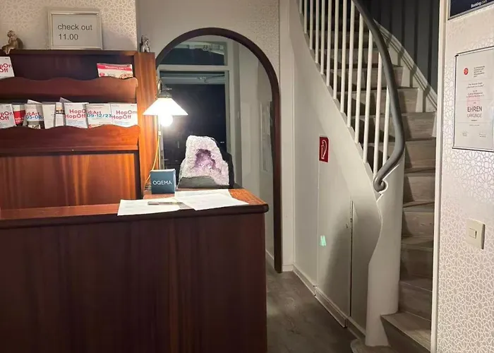 アム エーレンホフ 2*