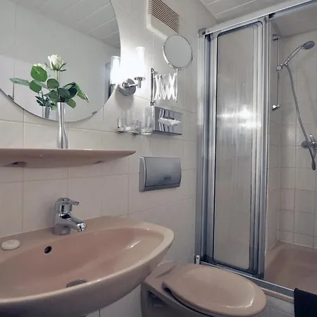 Hotel Am Ehrenhof Dusseldorf