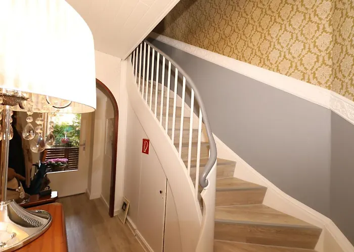 Am Ehrenhof Düsseldorf