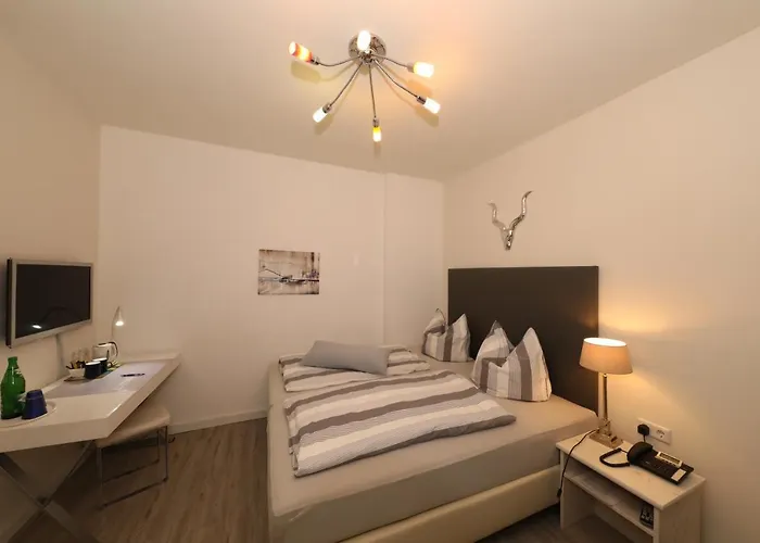 Otel Am Ehrenhof Düsseldorf